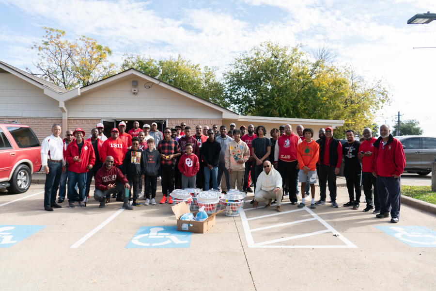 Guide Right students participating in mentorship and training